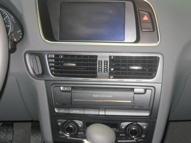 Ảnh Audi Q5 2.0T Premium 2011 Mỹ