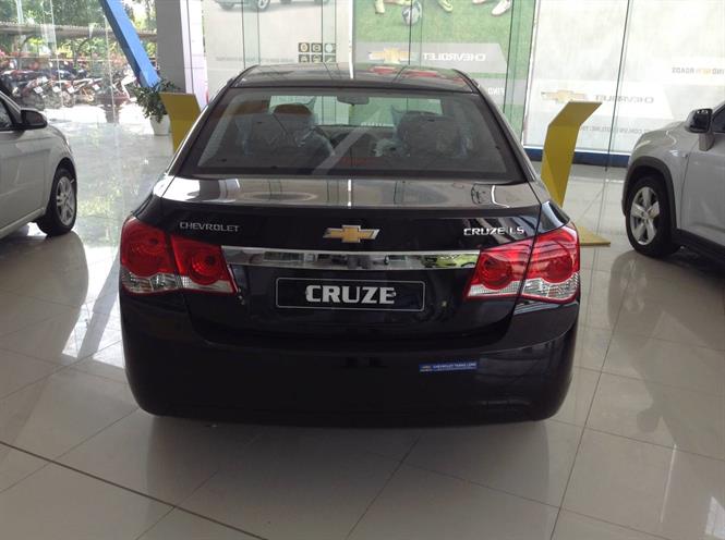 Ảnh Chevrolet Cruze LS model 2015