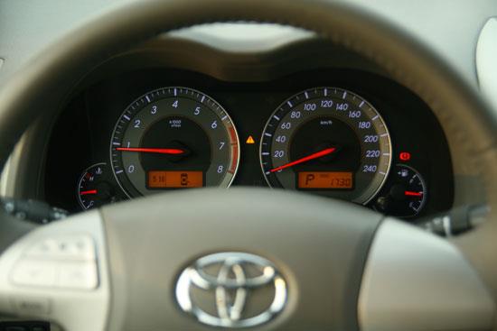 Ảnh Toyota Corolla Altis 1.8 AT model 2009