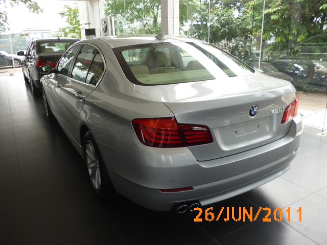 Ảnh BMW 5 Series 520i 2012