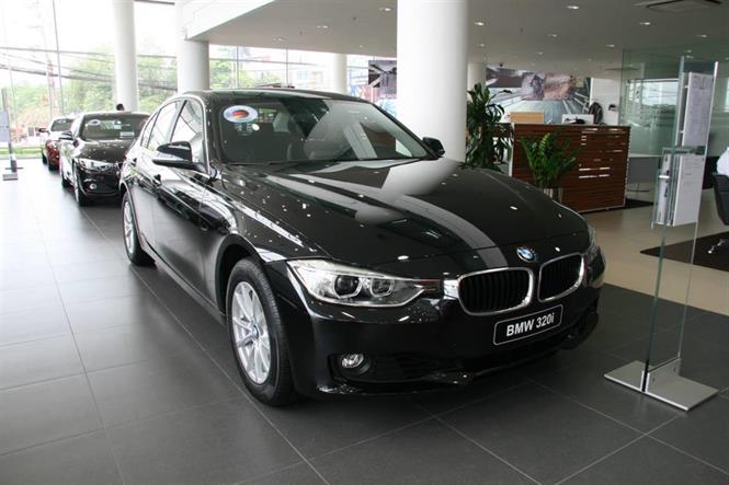 Ảnh BMW 3 Series 320i 2015