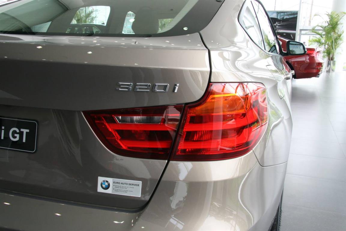 BMW 3 Series 320i GT 2015