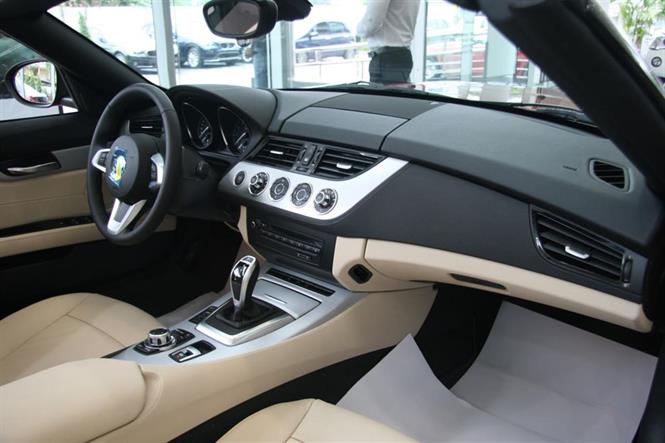 Ảnh BMW Z4 sDrive Cabriolet 2015 
