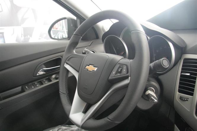 Ảnh Chevrolet Cruze LT 1.6 2017