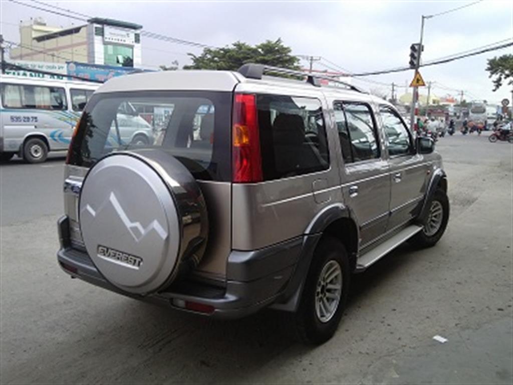 Ford Everest 4x2 MT D 2005