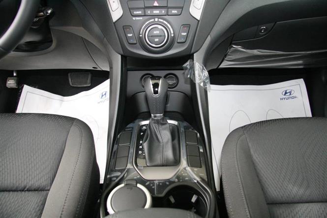 Ảnh Hyundai SantaFe 2.2 2WD 5 chỗ 2015