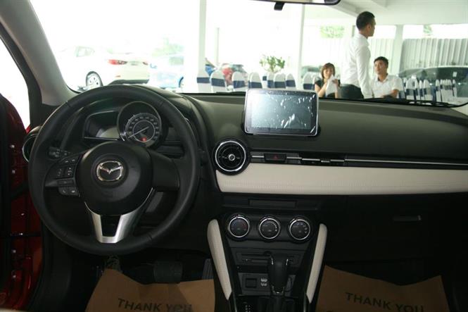 Ảnh Mazda 2 hatchback 2016