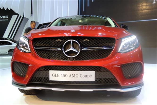 Ảnh Mercedes-Benz GLE-Class GLE 450 AMG 4Matic Coupe 2015