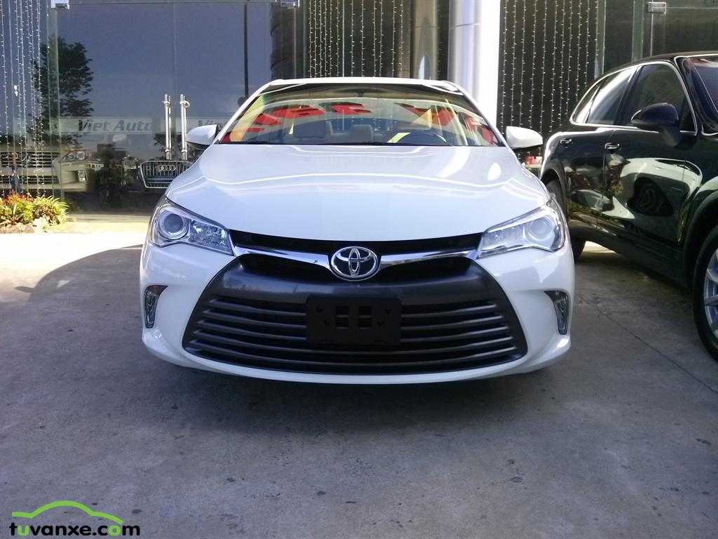 Ban Toyota Camry XLE