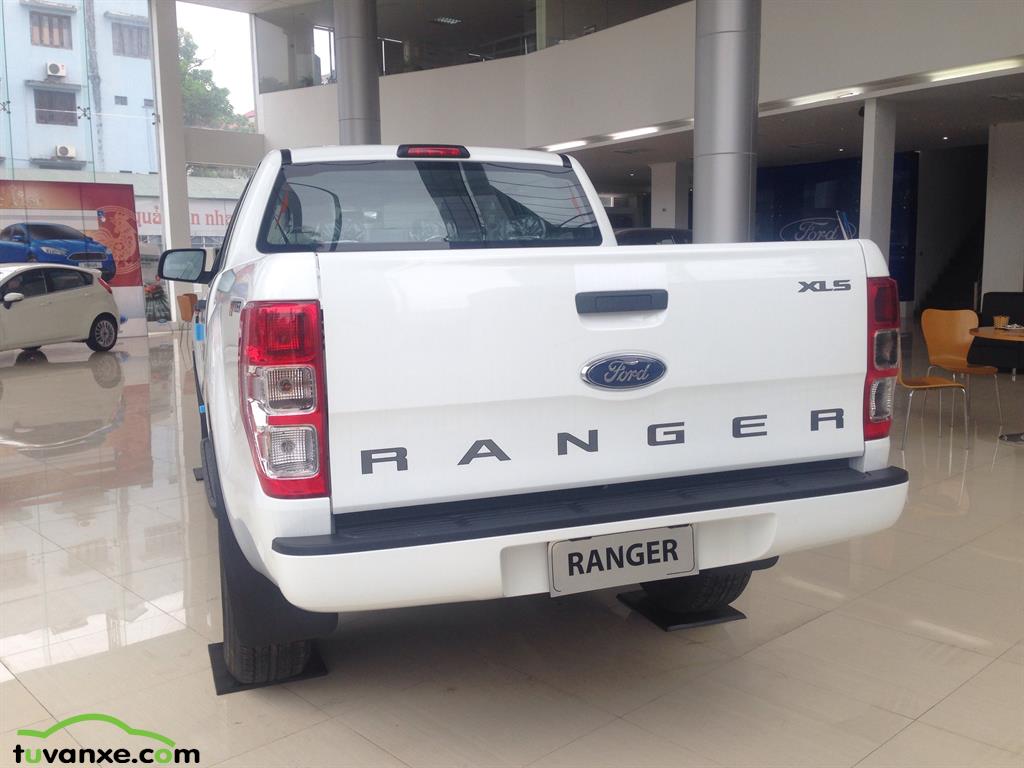 Ban xe Ford Ranger XLS AT
