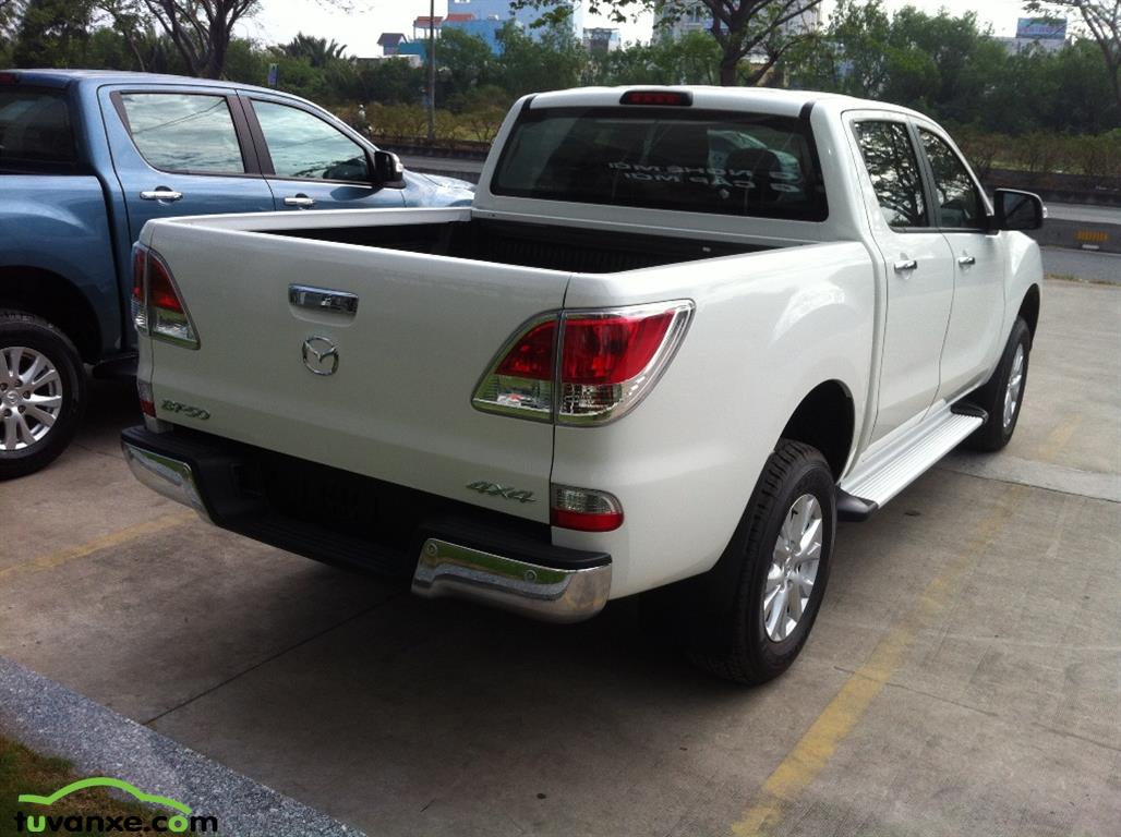 xe Bán Mazda BT-50 3.2 AT 4WD 2015