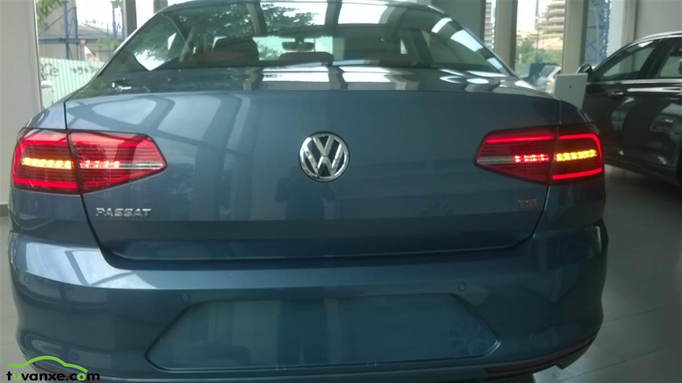 Ban xe Volkswagen Passat E
