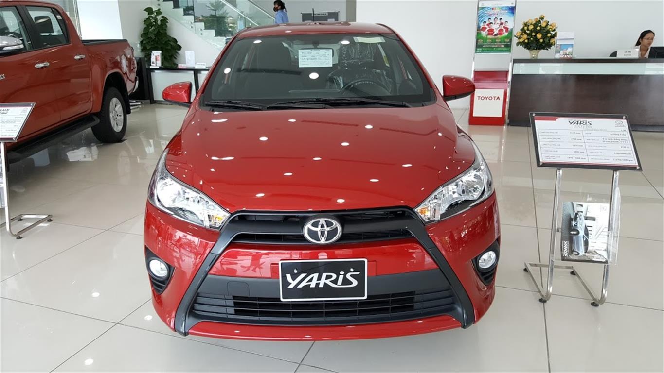 Toyota Yaris E 2016