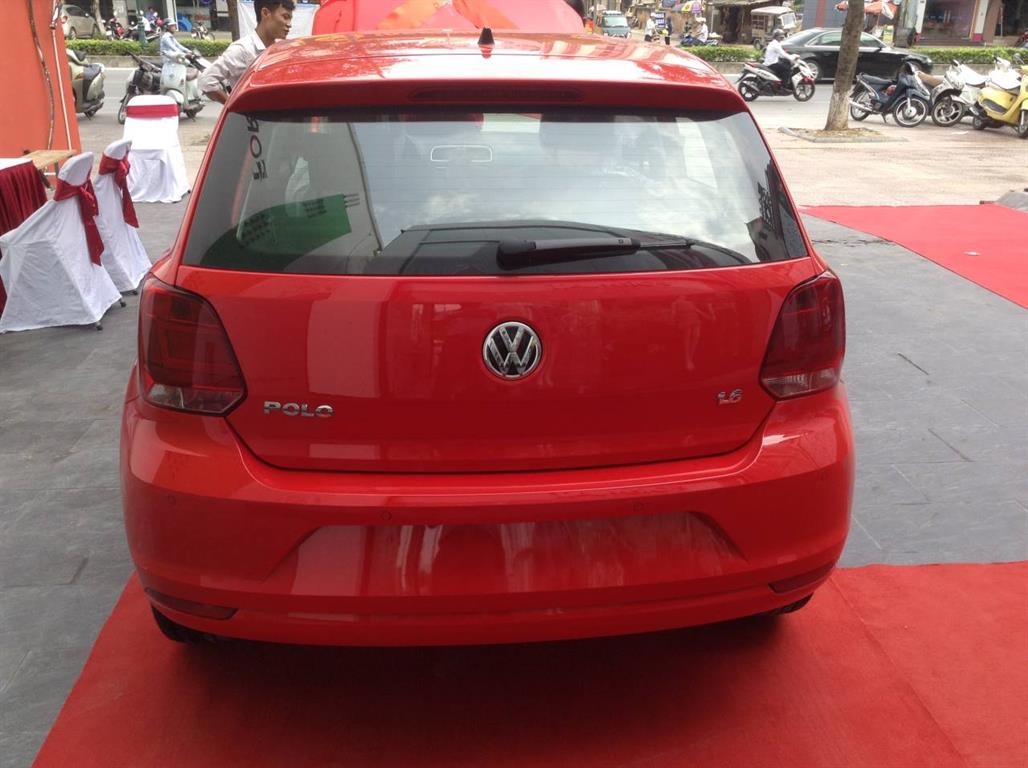 Volkswagen Polo hatchback 2015