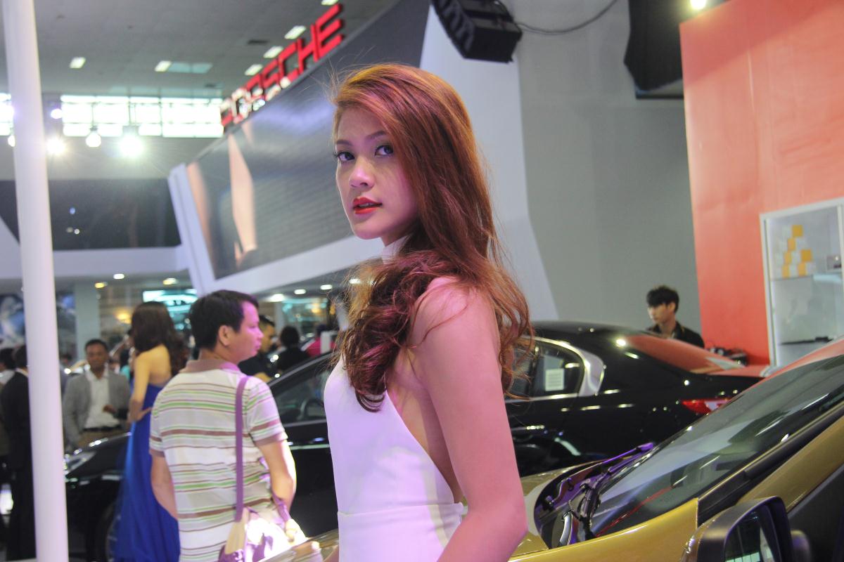 Người mẫu Việt khoe sắc tại Vietnam Motor Show 2015 62